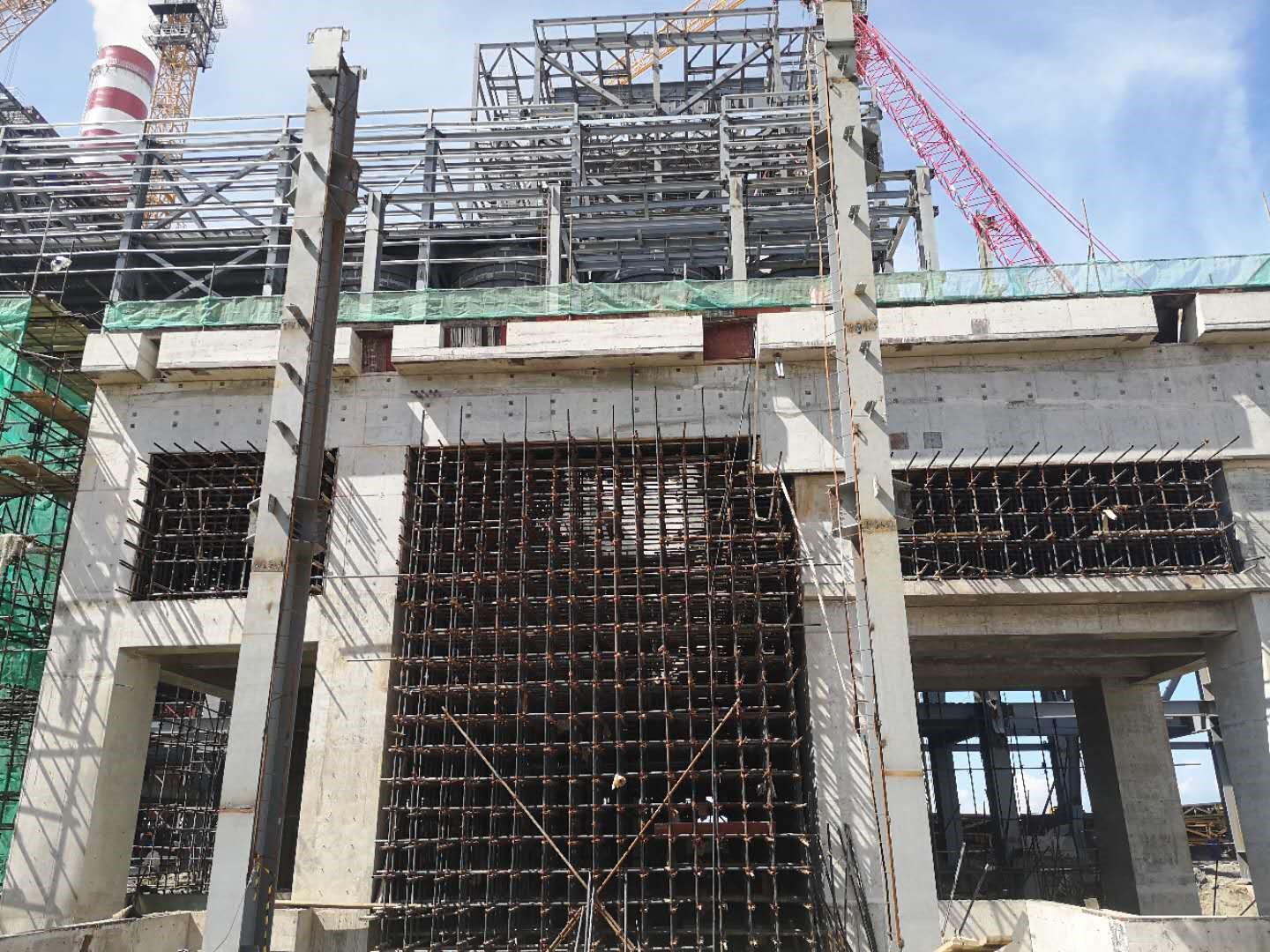 印尼緯達(dá)貝工業(yè)園區(qū)8×250MW電廠項目#4汽機12.60m層順利澆筑 